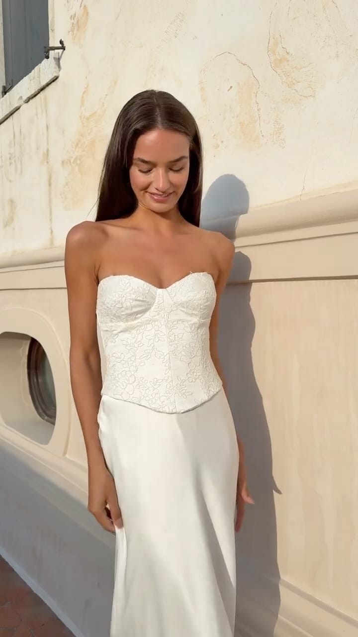 Post 6 by LAUDAE | Contemporary bridal design on Instagram (video)