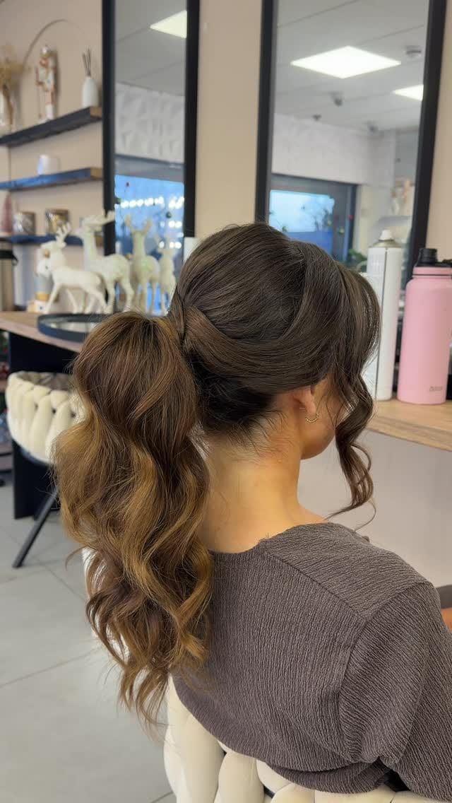 Post 2 by JESSICA MCCARTER | JMCHAIRBEAUTY on Instagram (video)