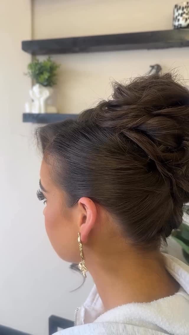 Post 9 by JESSICA MCCARTER | JMCHAIRBEAUTY on Instagram (video)