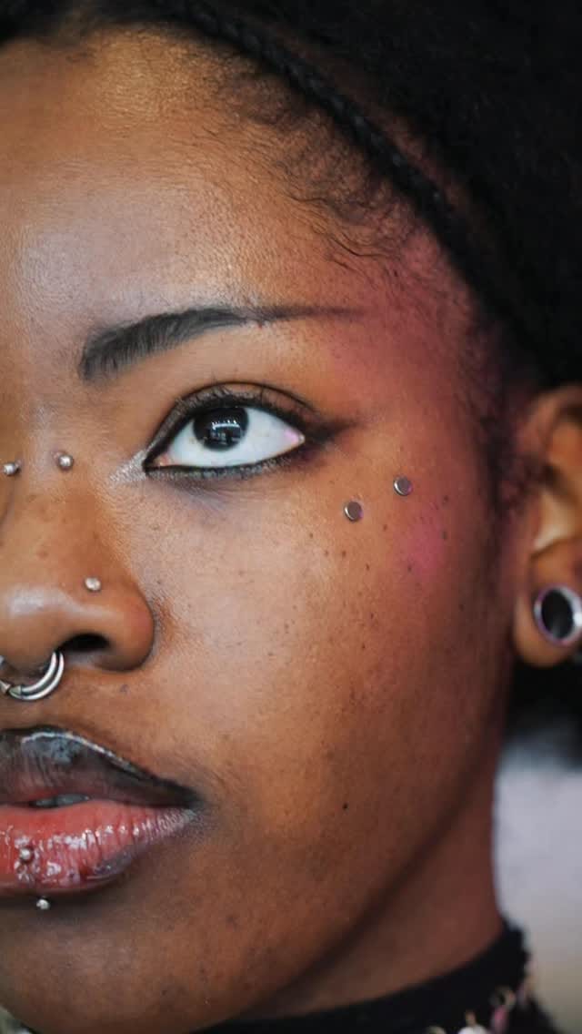 Post 9 by Paradise Montreal ✦ Piercing, Jewelry & Tattoos on Instagram (video)