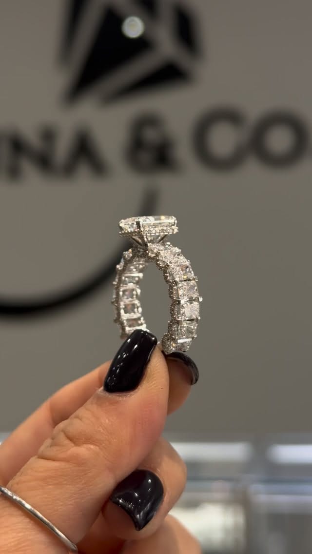 Post 4 by @lunandco on Instagram (video)