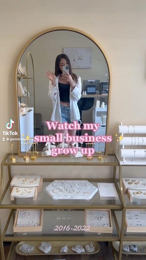 Post 10 by Gemlet Toronto ™ on Instagram (video)