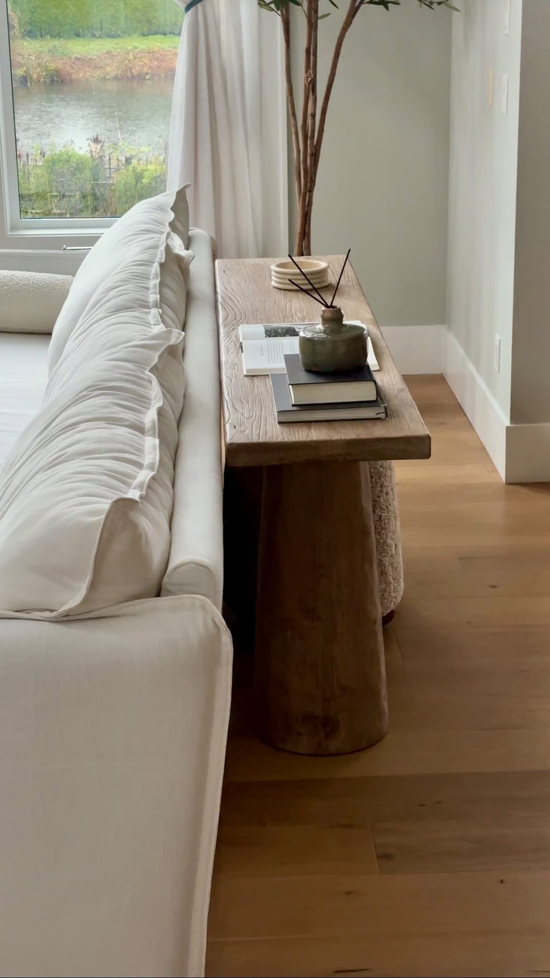 Post 8 by Eternity Modern on Instagram (video)