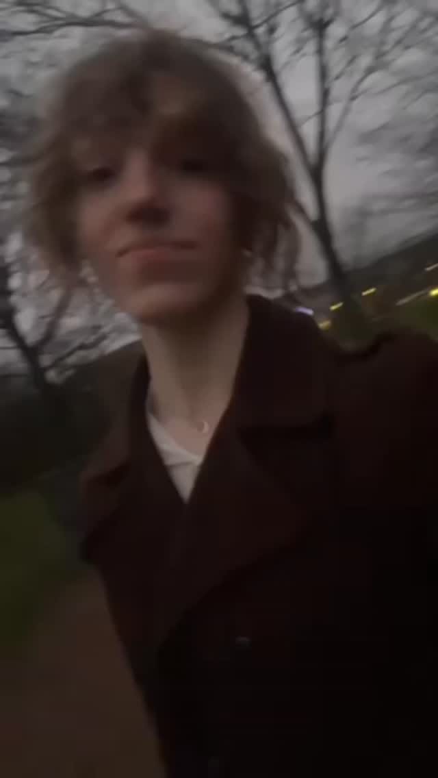 Post 6 by Evie on Instagram (video)
