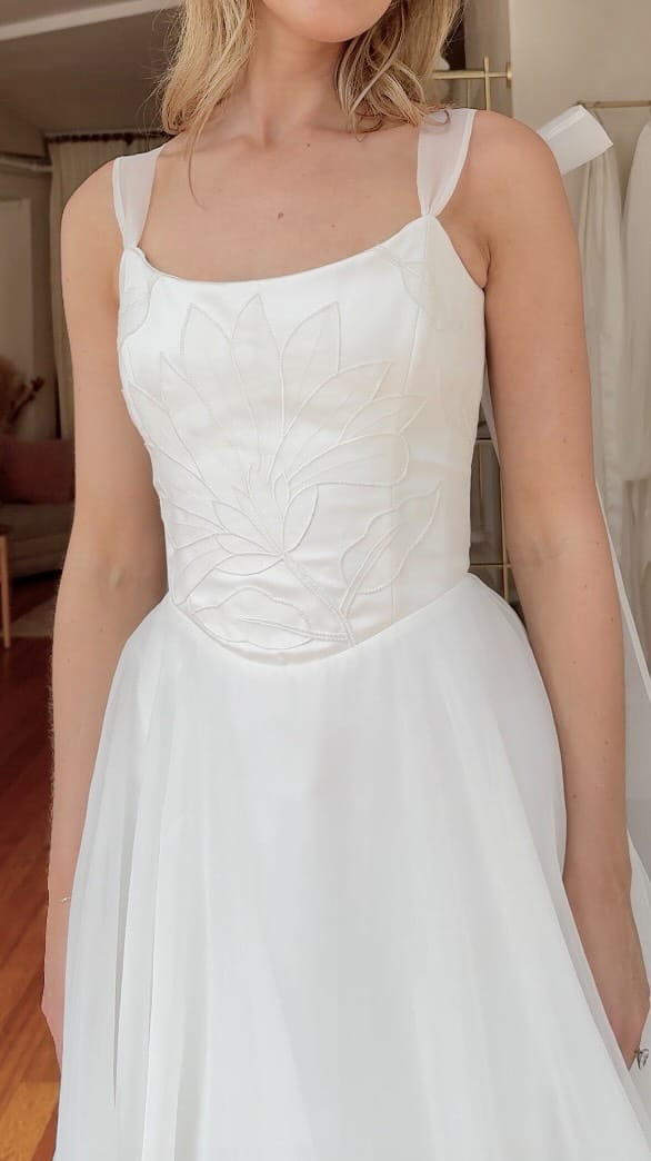 Post 2 by Truvelle | For modern brides on Instagram (video)