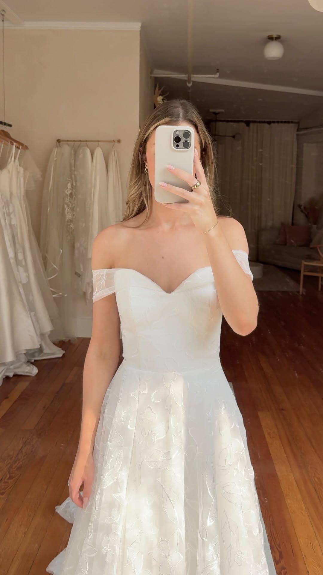 Post 8 by Truvelle | For modern brides on Instagram (video)