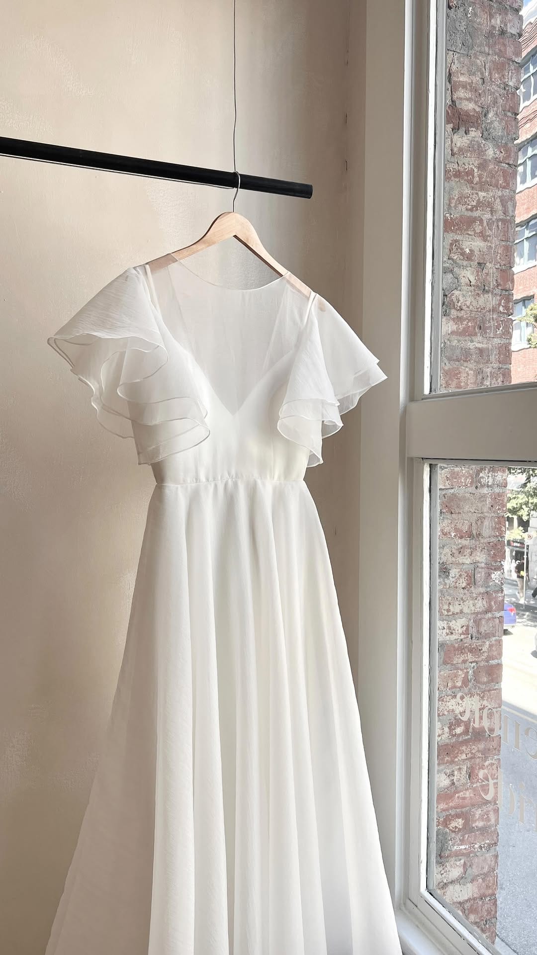 Post 5 by Truvelle | For modern brides on Instagram (video)