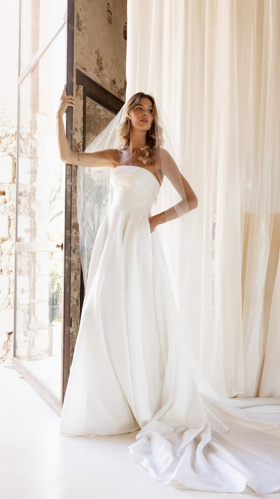 Post 4 by Truvelle | For modern brides on Instagram (video)