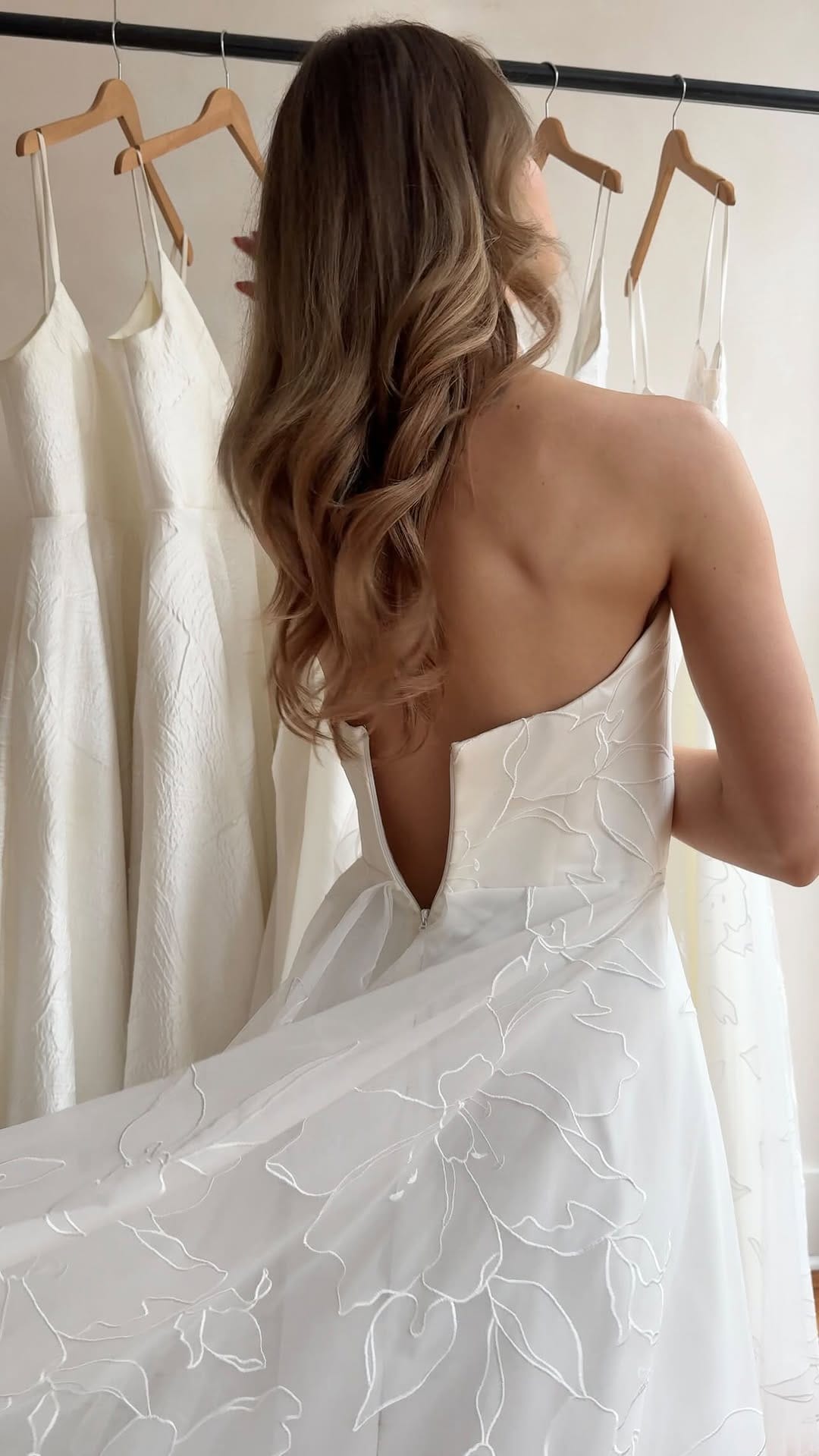 Post 3 by Truvelle | For modern brides on Instagram (video)