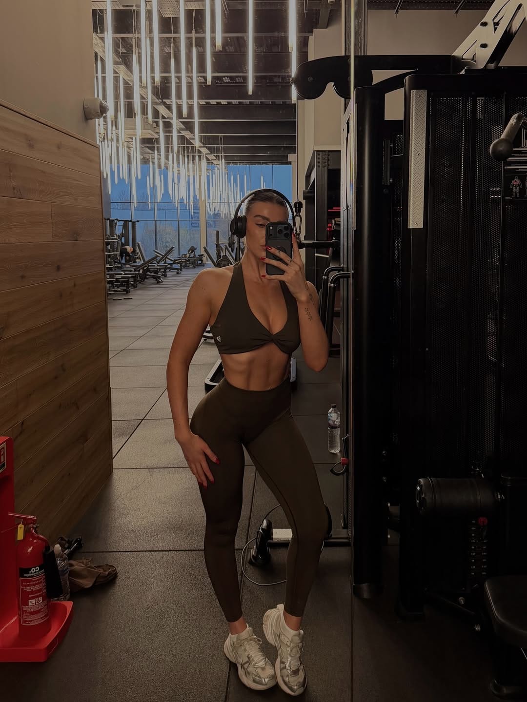 Post 10 by FINLEY ANNE - ONLINE COACH on Instagram (carousel)