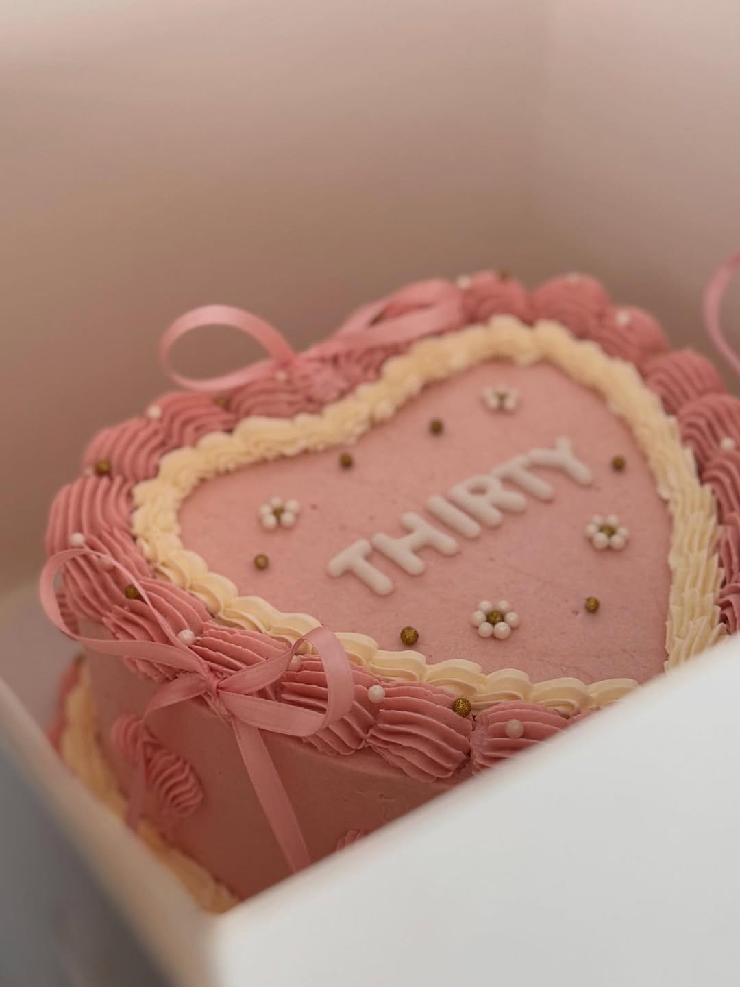 Post 4 by Queens of Cakepops🍰 on Instagram (image)