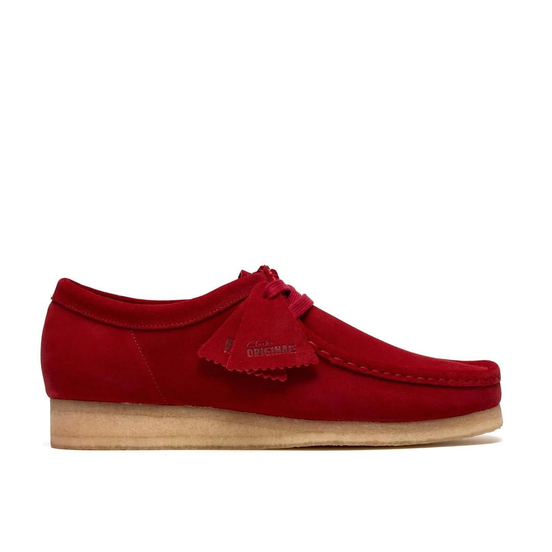 Post 10 by Rennies Shoe Store on Instagram (carousel)