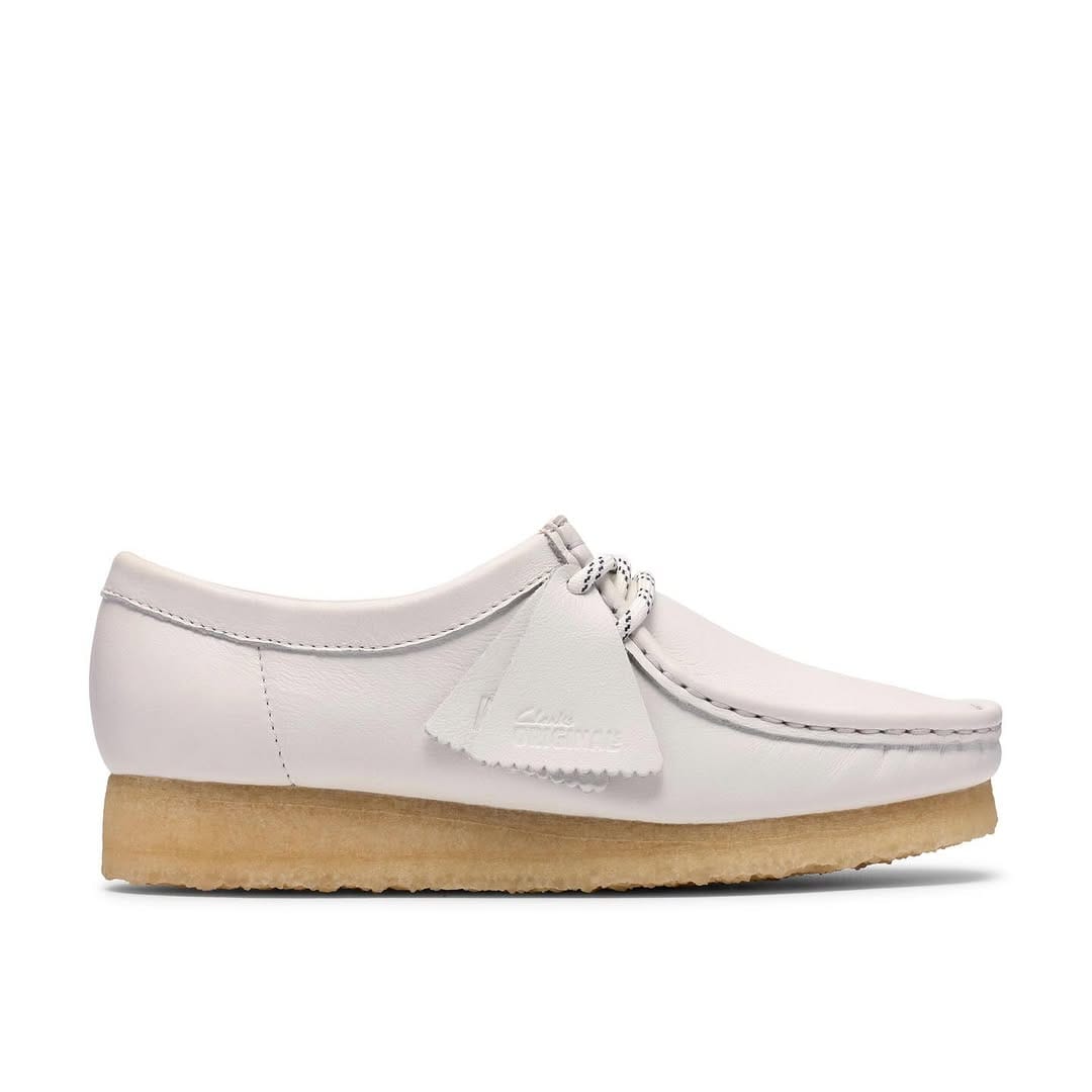 Post 4 by Rennies Shoe Store on Instagram (carousel)