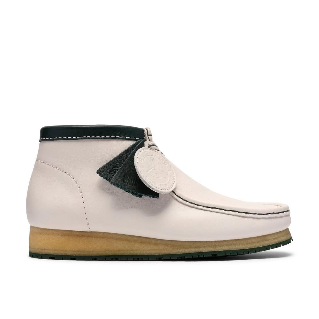 Post 7 by Rennies Shoe Store on Instagram (carousel)