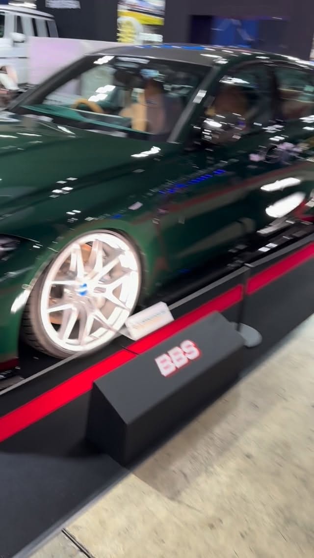 Post 6 by Canada’s Performance Warehouse on Instagram (video)