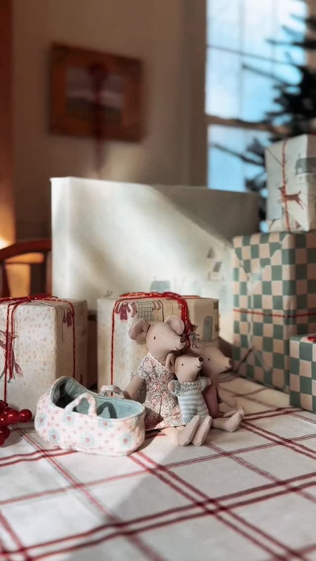 Post 6 by Little Rae Goods on Instagram (video)