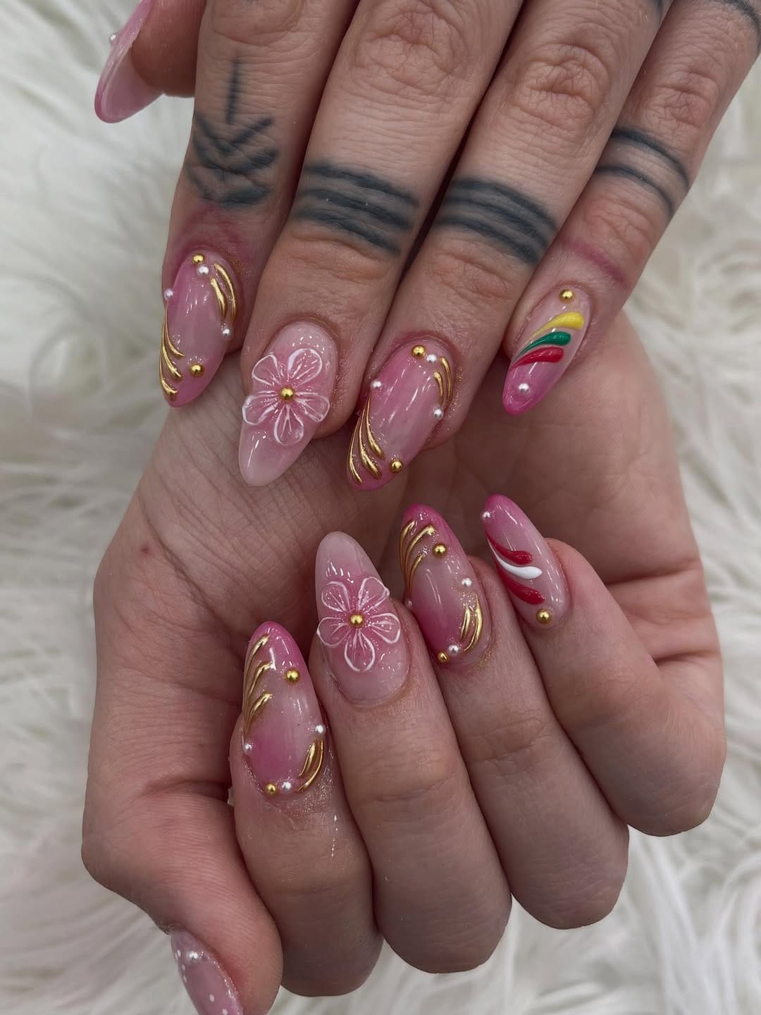 Post 5 by Diamondnails on Instagram (image)