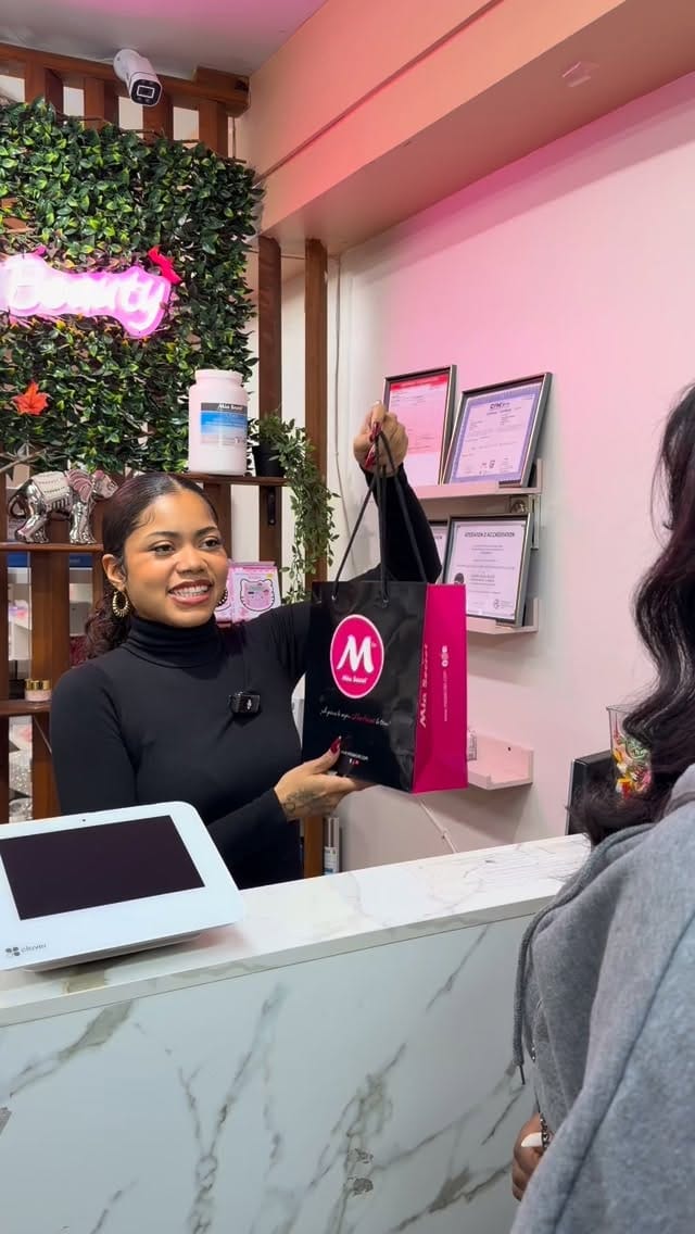 Post 4 by RIVERA BEAUTY MTL on Instagram (video)