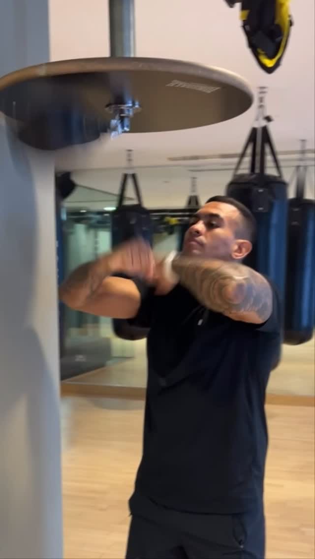 Post 7 by Richie J Edwards on Instagram (video)