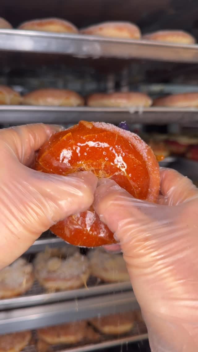 Post 7 by MACHINO DONUTS Toronto on Instagram (video)