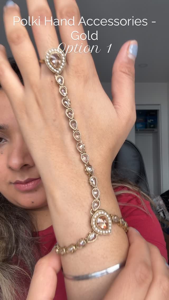 Post 6 by Indian Jewellery & Suits on Instagram (video)