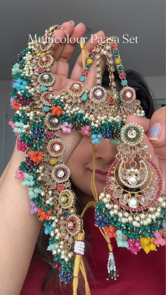 Post 5 by Indian Jewellery & Suits on Instagram (video)