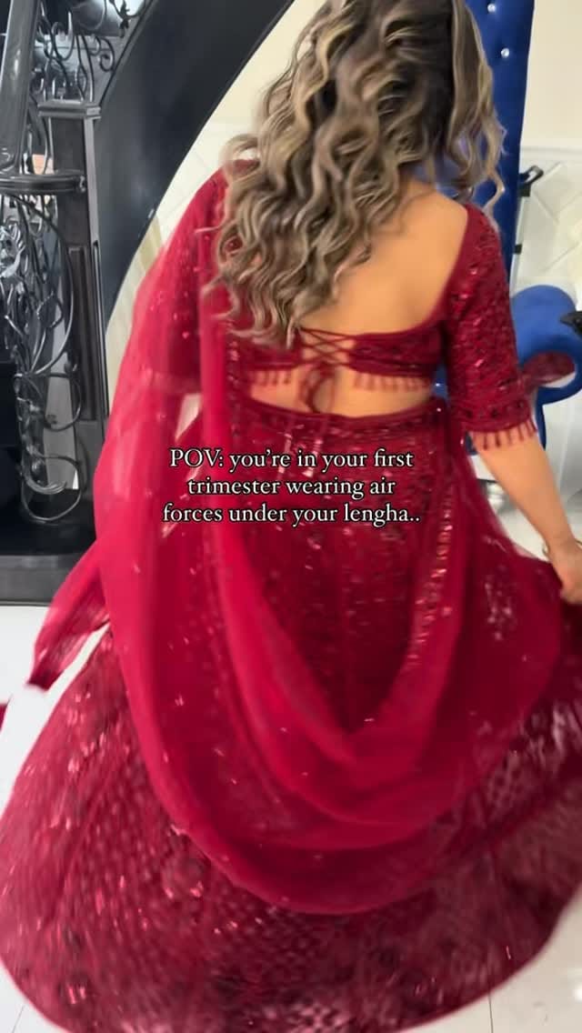 Post 3 by Indian Jewellery & Suits on Instagram (video)