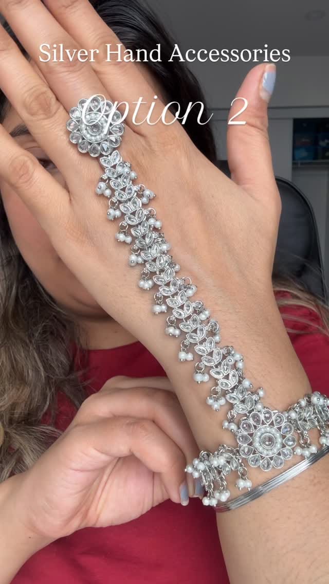 Post 7 by Indian Jewellery & Suits on Instagram (video)