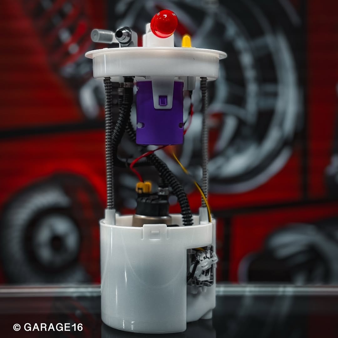Post 4 by Garage16 on Instagram (carousel)