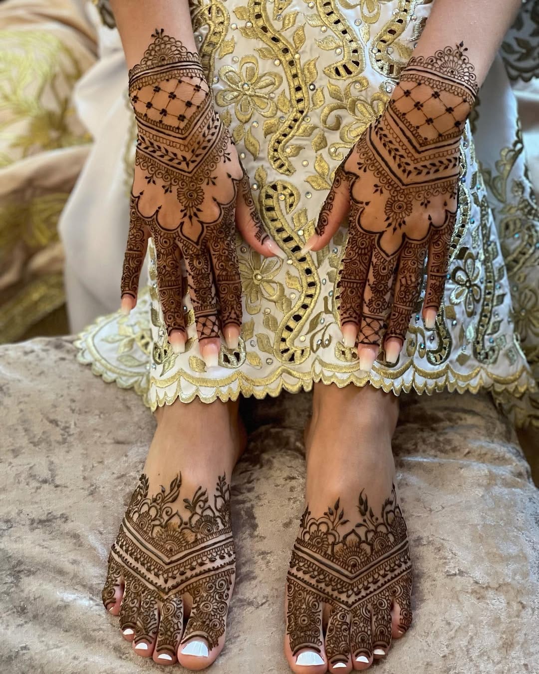Post 8 by HennaBeautee on Instagram (image)