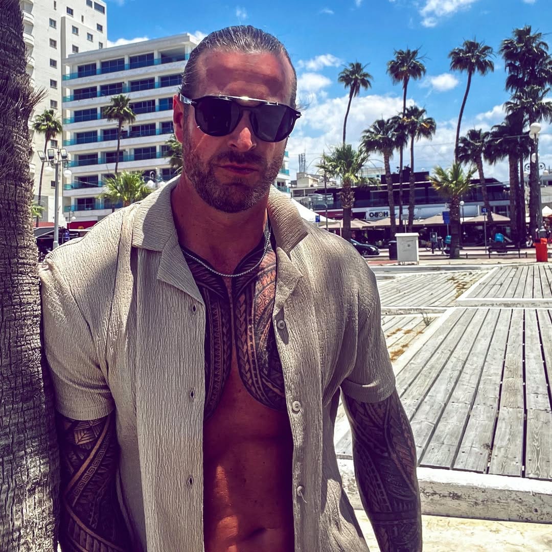 Post 8 by Dan Cook on Instagram (image)