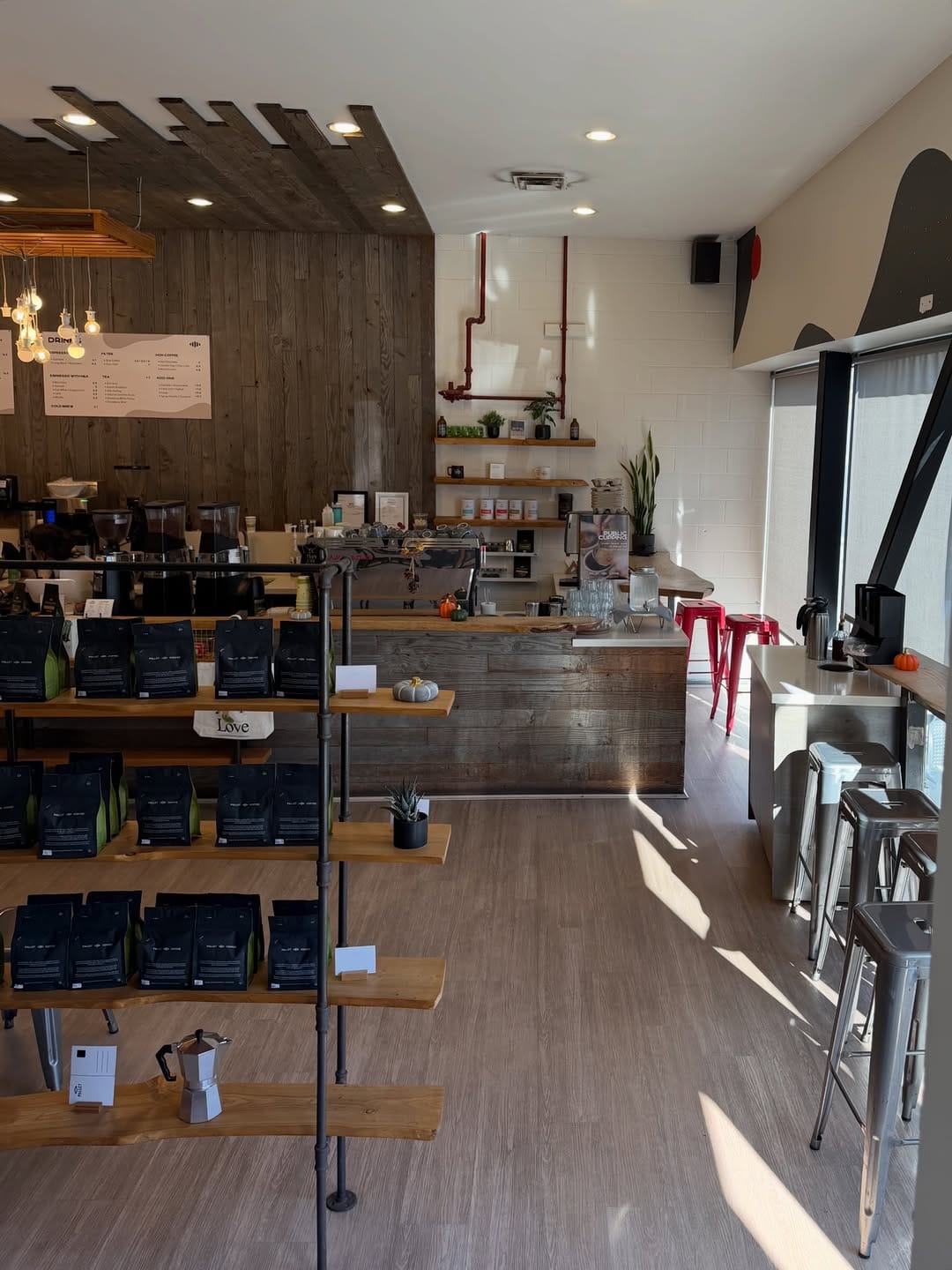 Post 5 by Pallet Coffee Roasters on Instagram (carousel)