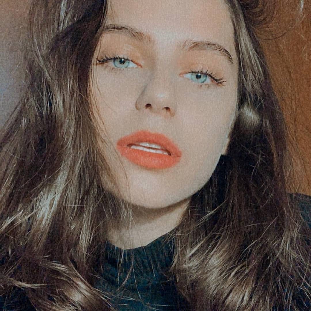 Post 4 by Lena Hayat on Instagram (carousel)
