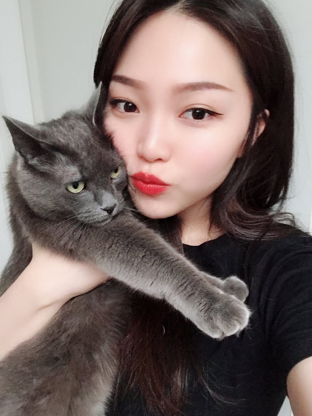 Post 3 by 𝐉𝐞𝐧𝐧𝐲 on Instagram (carousel)