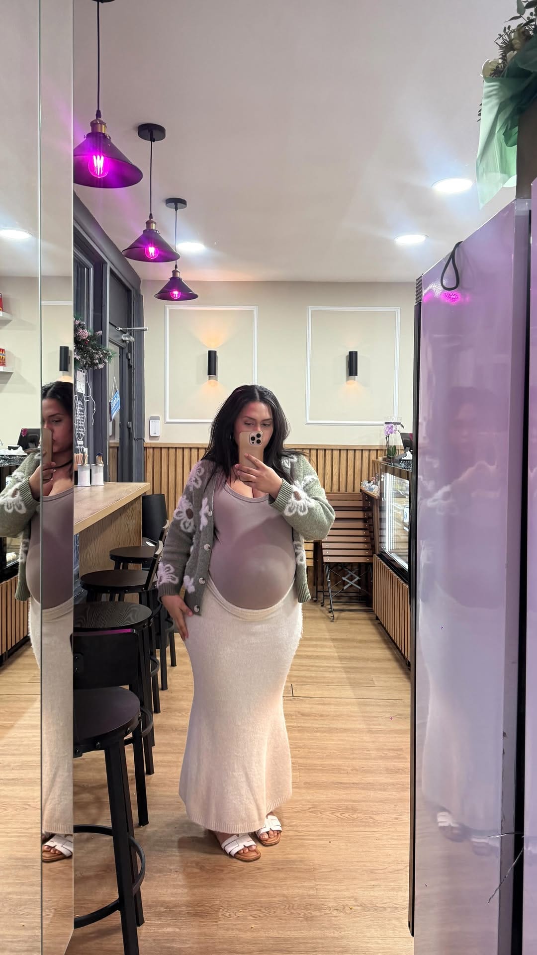Post 4 by Thais Fantin - Online Coach on Instagram (video)