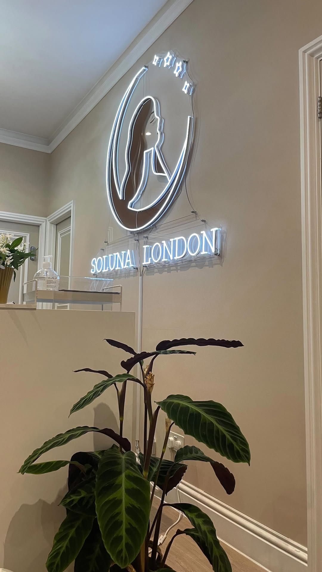 Post 9 by Soluna London | Aesthetics Clinic on Instagram (video)