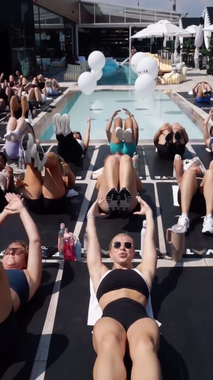 Post 1 by Hawaiian Tropic Canada on Instagram (video)
