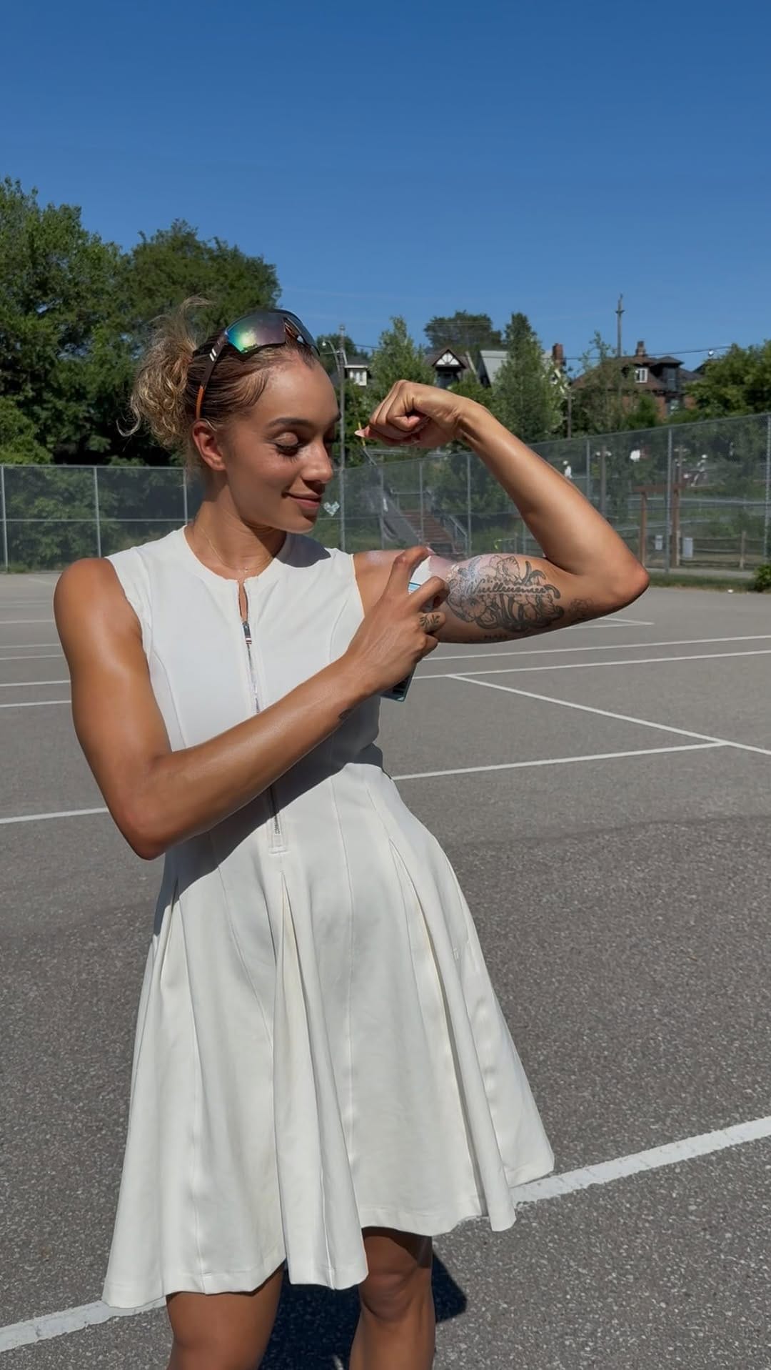 Post 4 by Hawaiian Tropic Canada on Instagram (video)