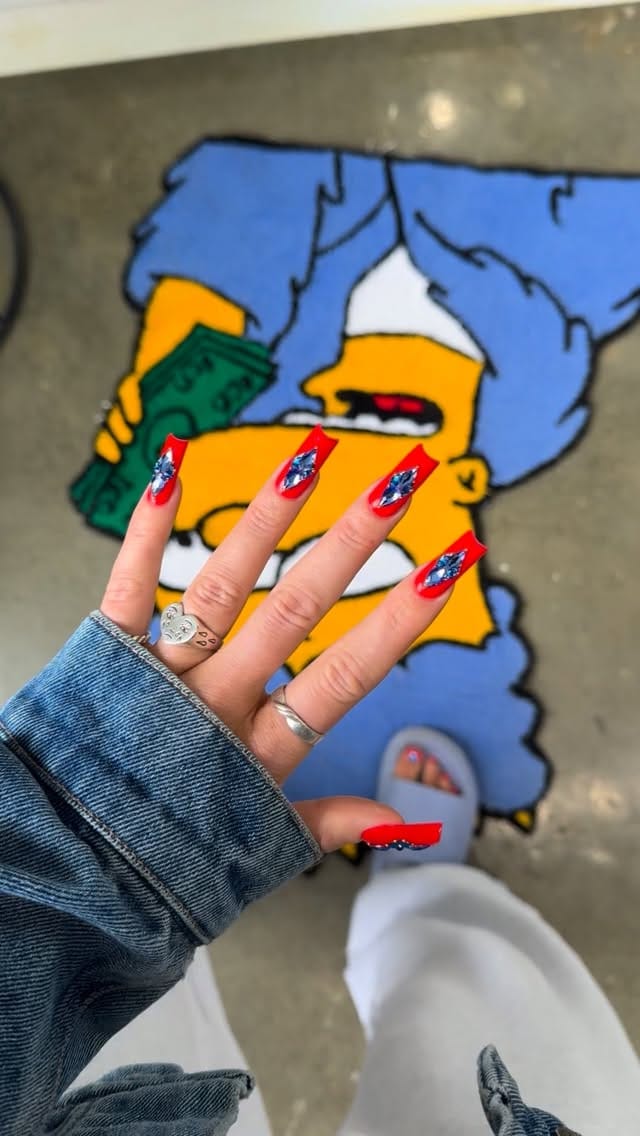 Post 1 by VANCOUVER NAILS 💎 CLASSY CLAWS ™ on Instagram (video)