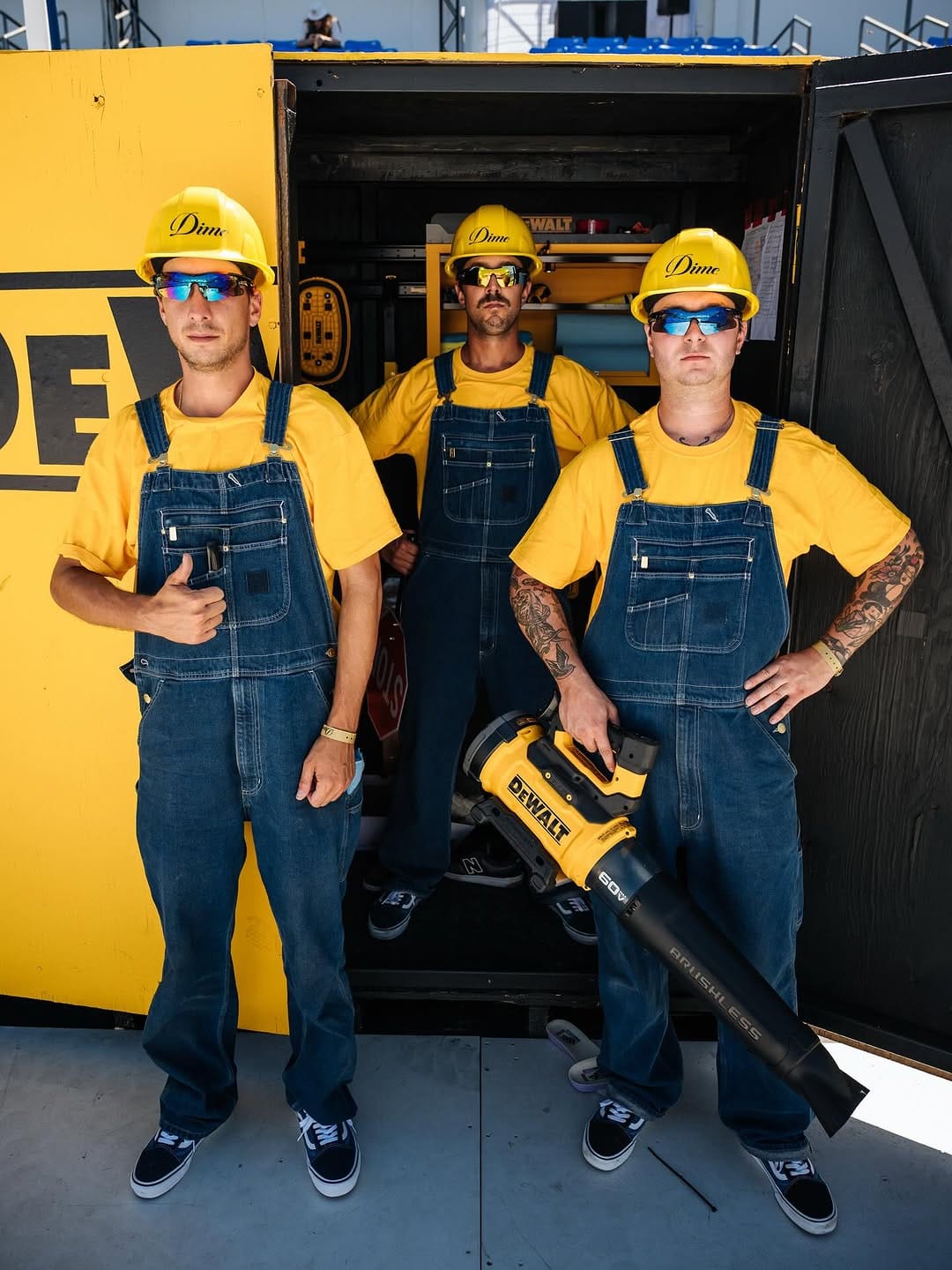 Post 10 by DEWALT CANADA🇨🇦 on Instagram (carousel)