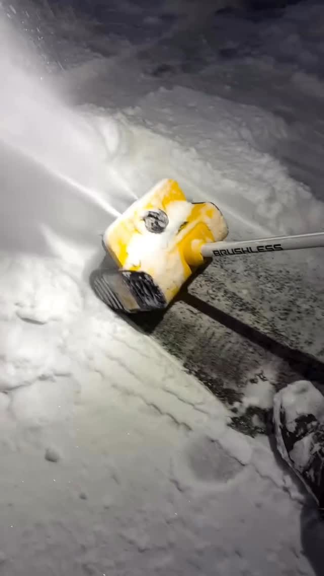 Post 2 by DEWALT CANADA🇨🇦 on Instagram (video)