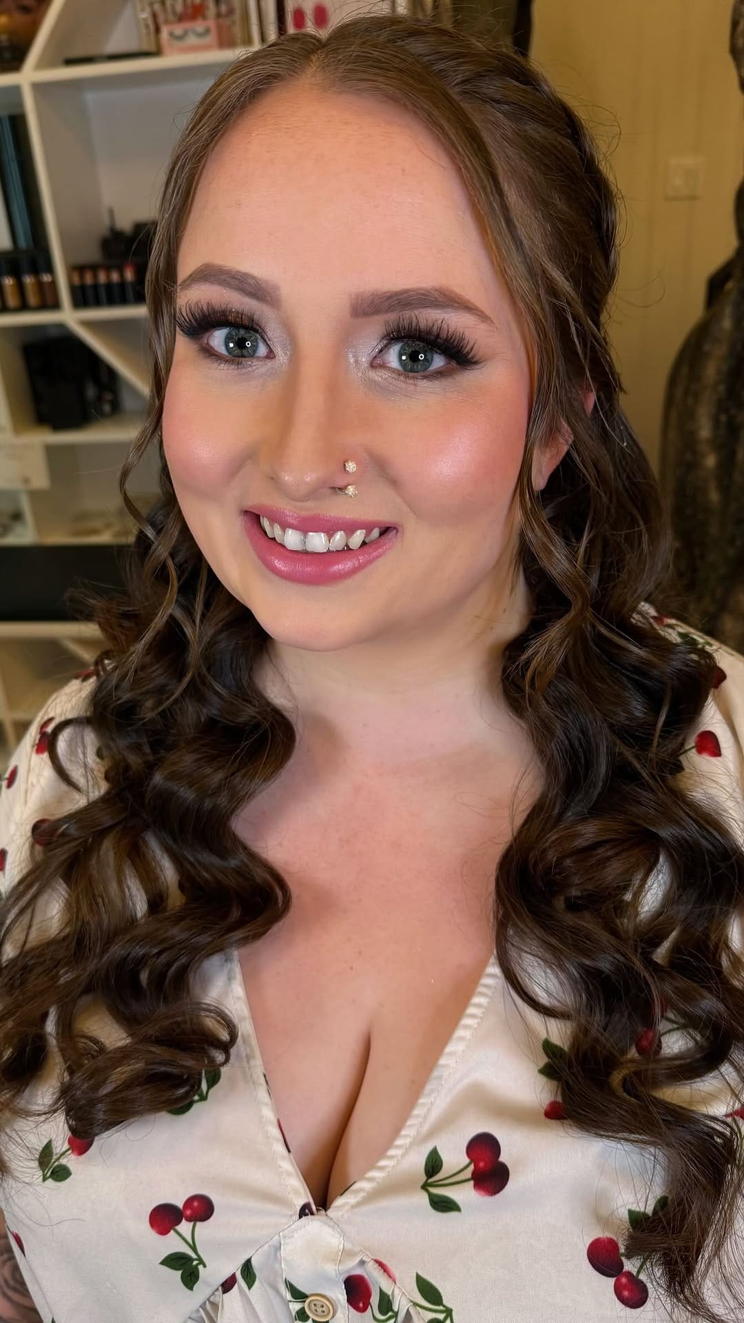 Post 8 by Freelance Makeup & Hair Artist Business Coach on Instagram (video)