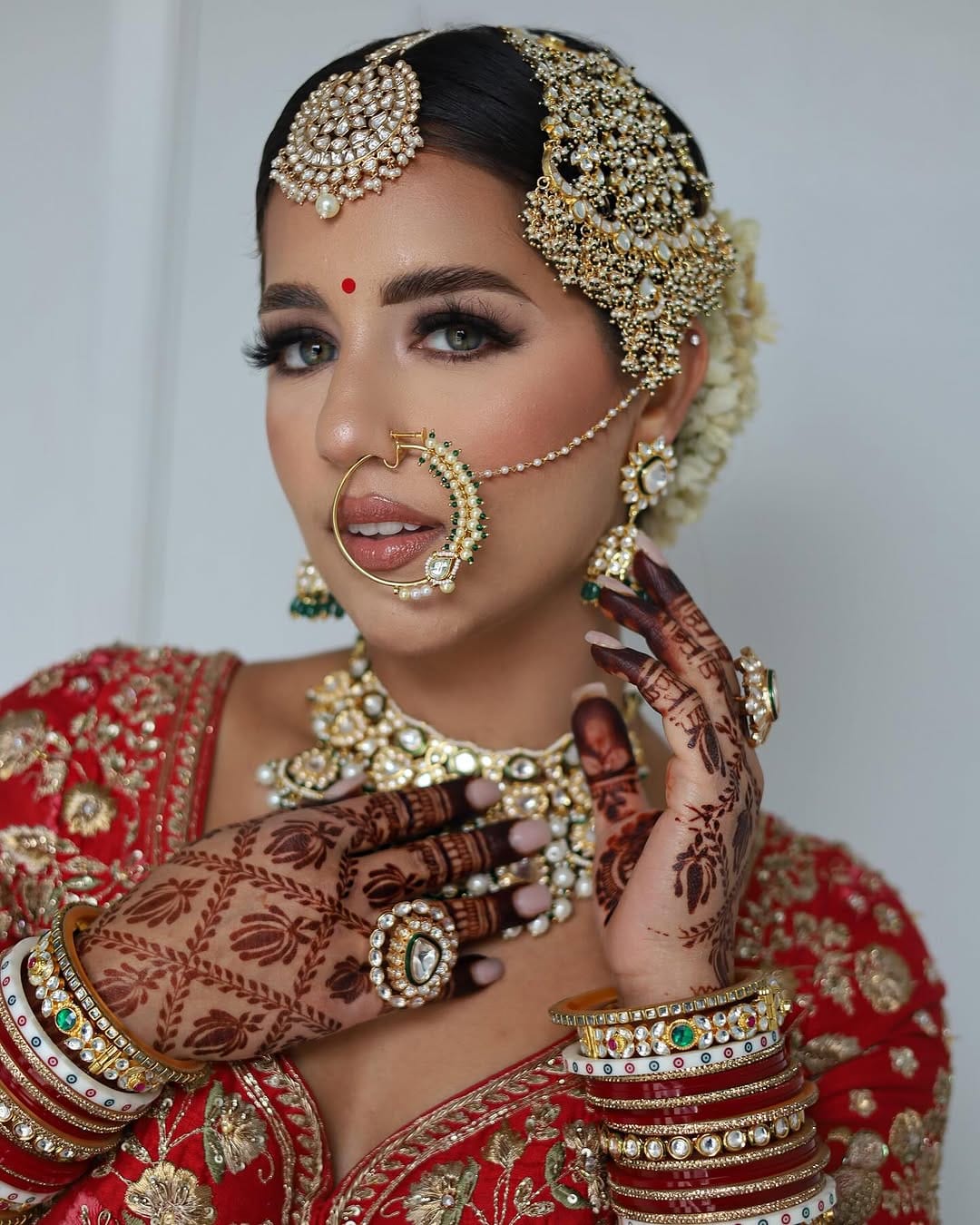 Post 9 by Makeupbyazmeree on Instagram (carousel)