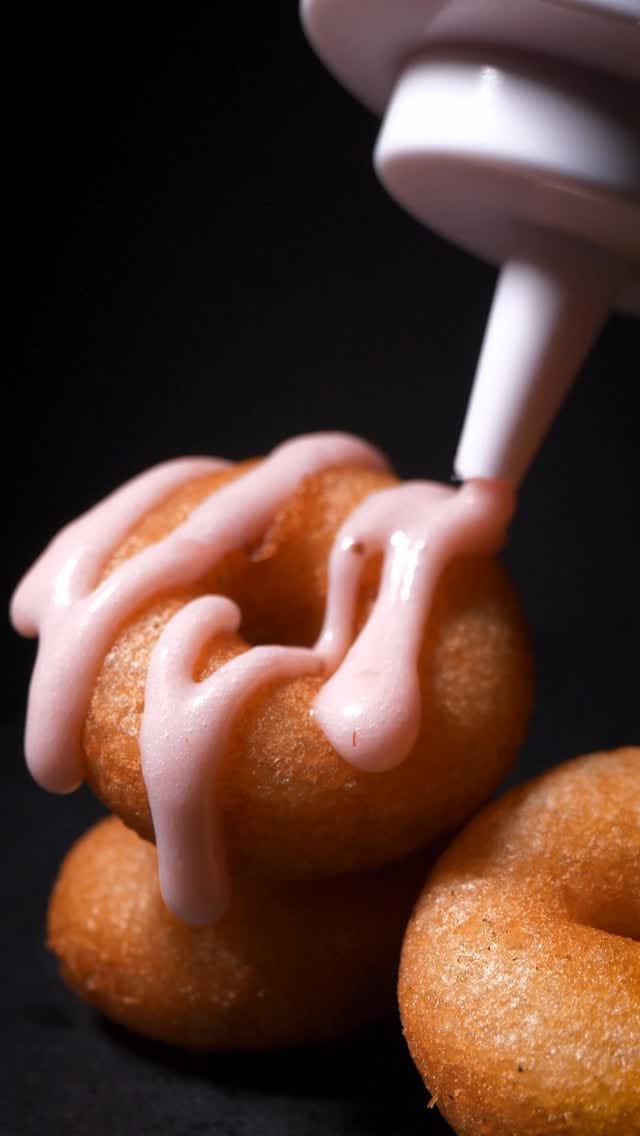 Post 10 by Luxury Donuts on Instagram (video)