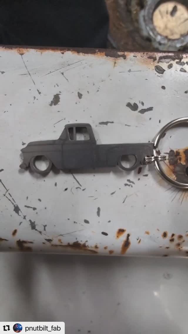 Post 5 by The Official Keychainguy on Instagram (video)