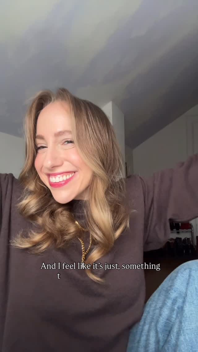 Post 1 by Courtney | Confidence Through Style & Beauty on Instagram (video)