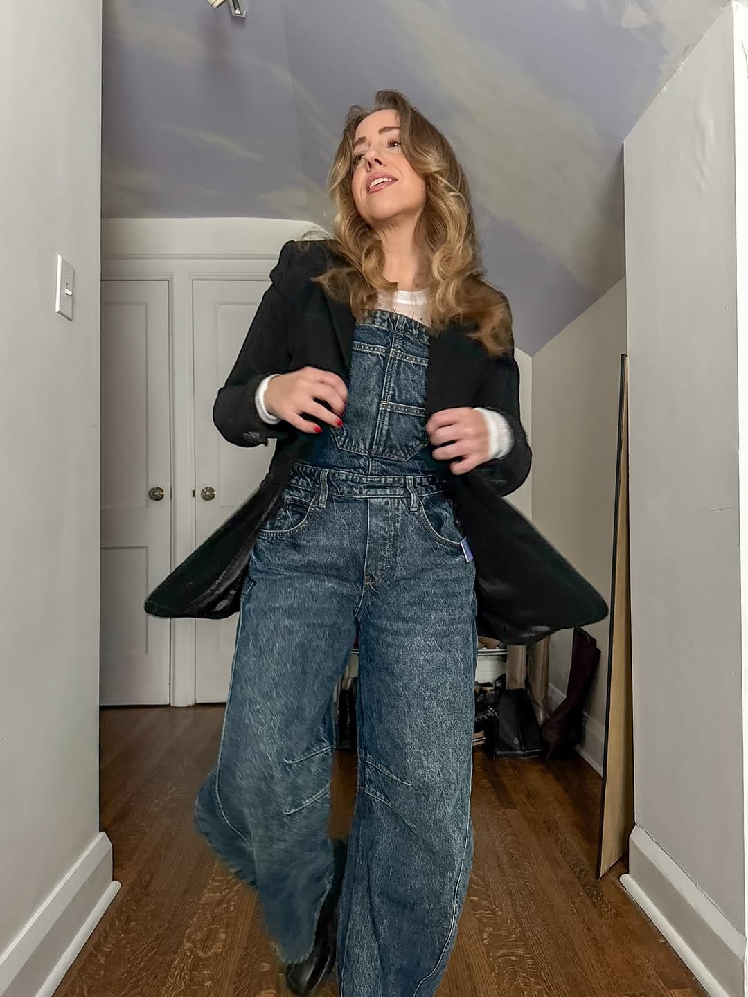 Post 2 by Courtney | Confidence Through Style & Beauty on Instagram (carousel)