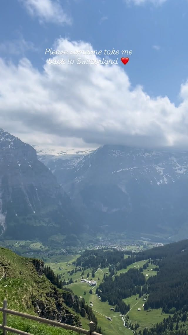Post 1 by Nadia Zeeshan on Instagram (video)