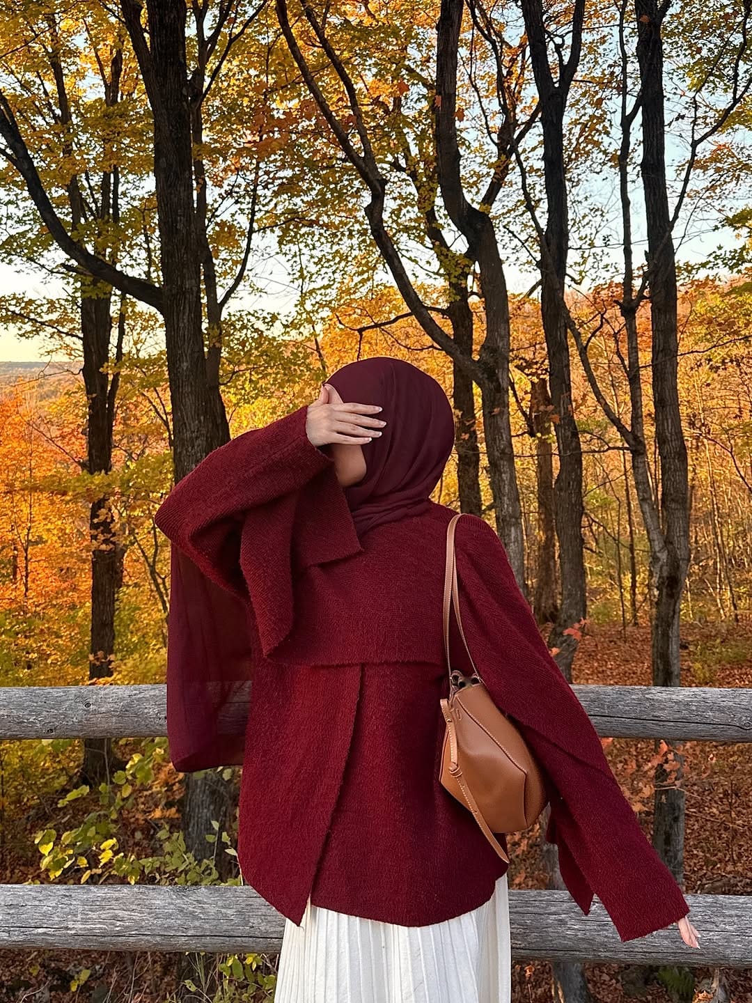 Post 10 by @hijabioffthegrid on Instagram (carousel)