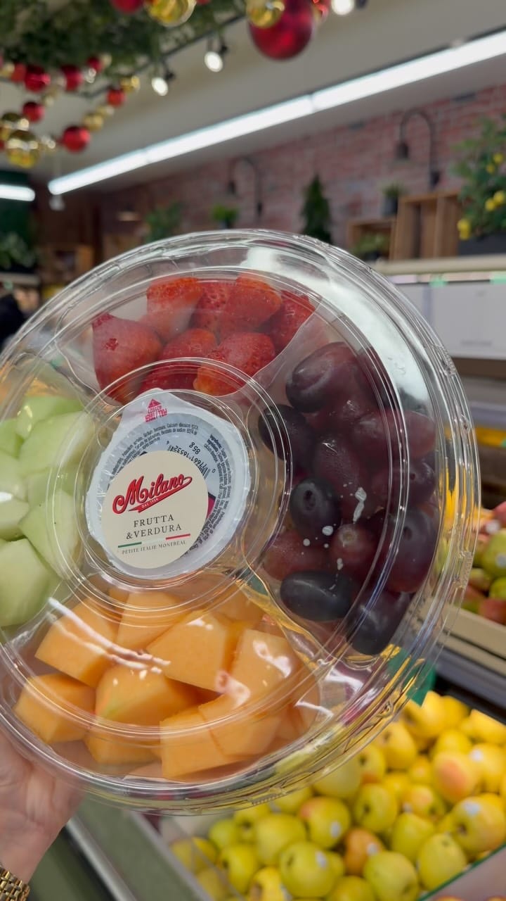 Post 7 by Fruiterie Milano on Instagram (video)